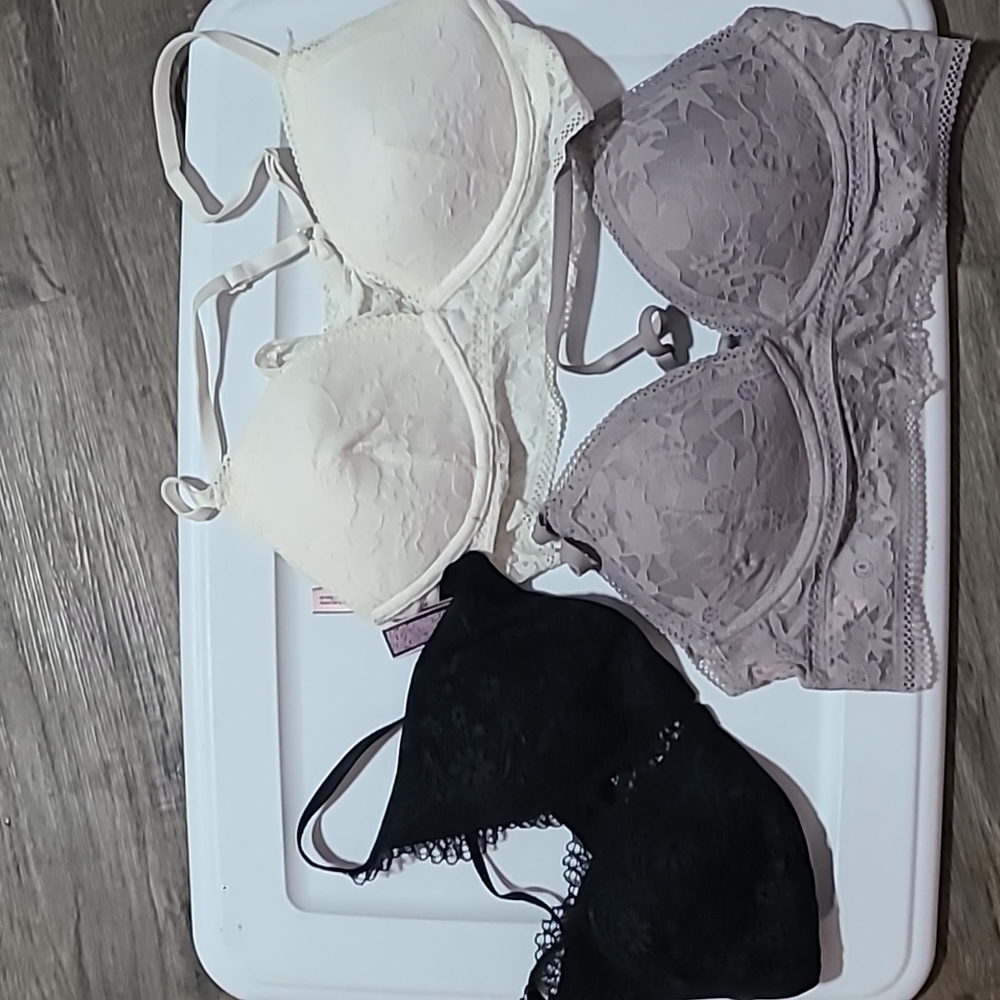 3 Victorias Secret lace bras bralettes white black gray M NWT